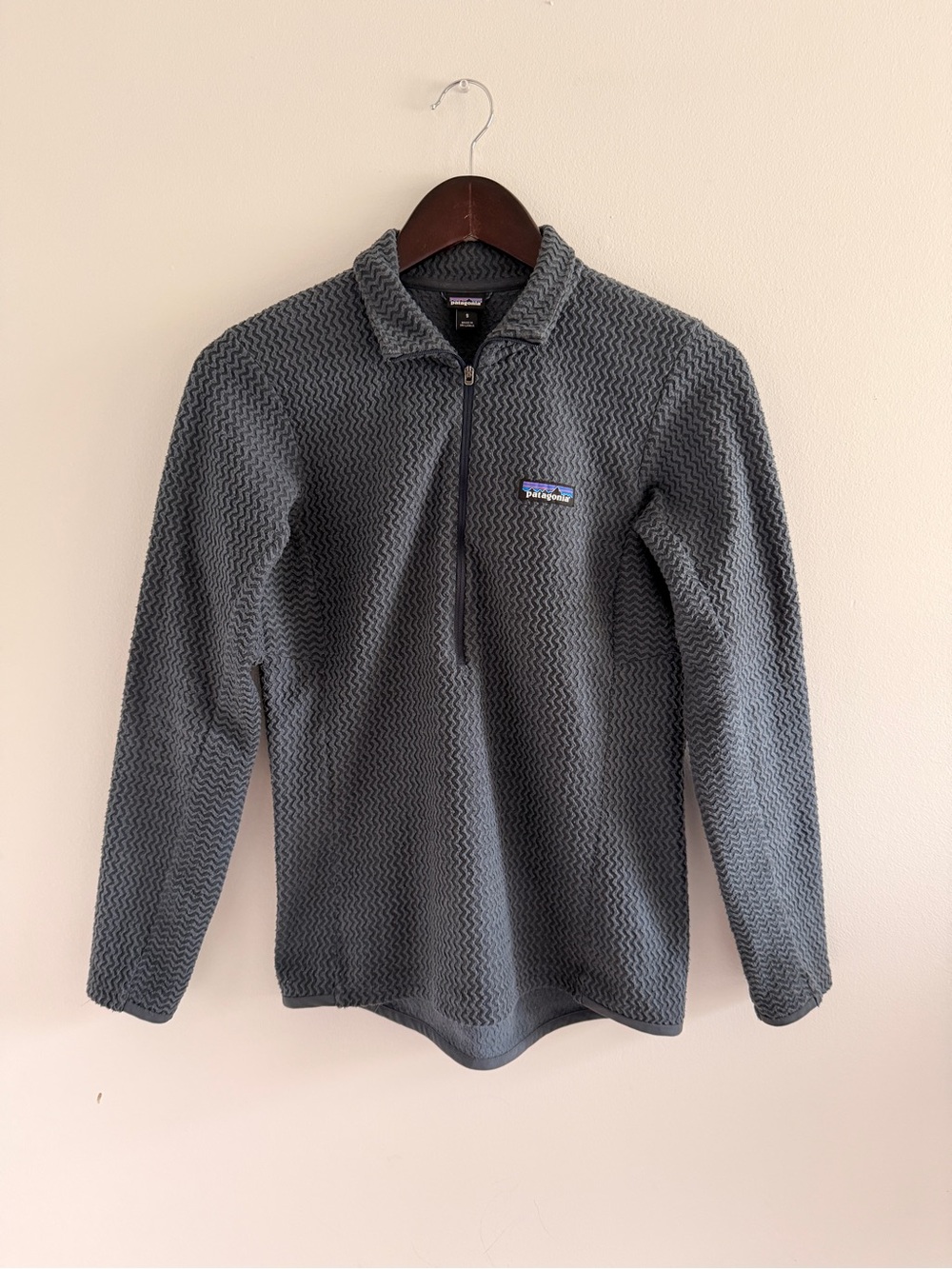 Patagonia Women's R1® Air Zip-Neck Smolder Blue Pullover